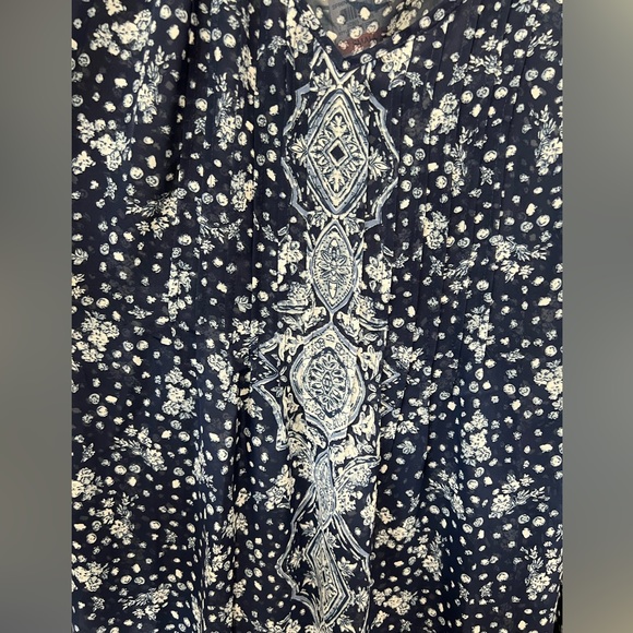 Style & Co Flowy Boho “Spring Awakens” Top - Picture 5 of 9